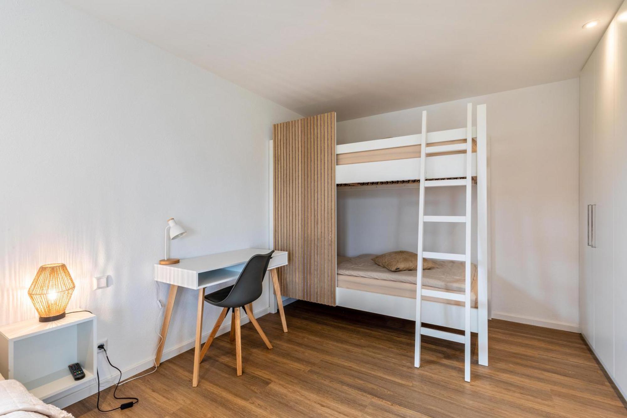 Studio 4 Parkside Apartments Гюнцбург Екстер'єр фото